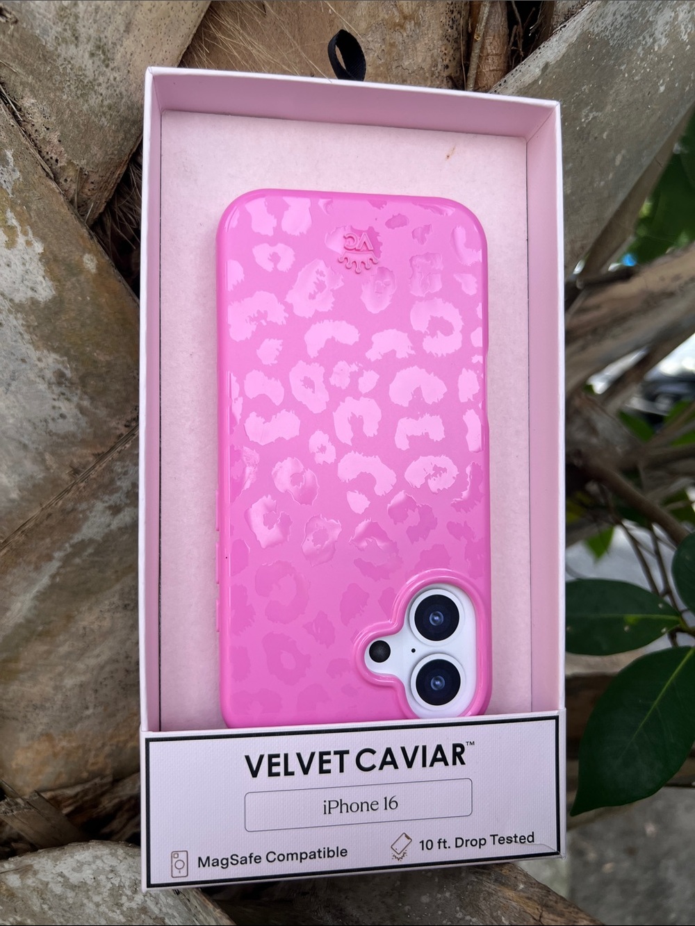 Velvet Caviar Hot Pink Leopard iPhone 16 MagSafe Case